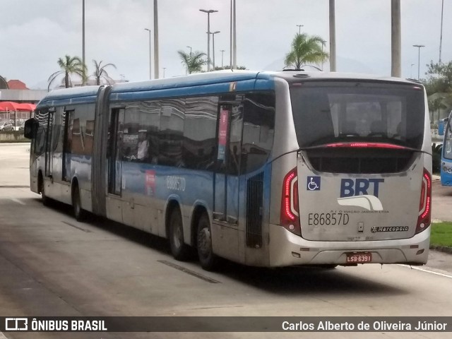 Auto Viação Jabour E86857D na cidade de Rio de Janeiro, Rio de Janeiro, Brasil, por Carlos Alberto de Oliveira Júnior. ID da foto: 6994300.