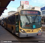 Companhia Carris Porto-Alegrense 0702 na cidade de Porto Alegre, Rio Grande do Sul, Brasil, por Max Ramos. Número da foto: #6993651.