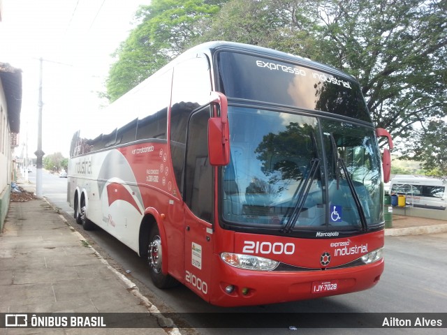 Expresso Industrial Turismo 21000 na cidade de Cordisburgo, Minas Gerais, Brasil, por Ailton Alves. ID da foto: 6995840.