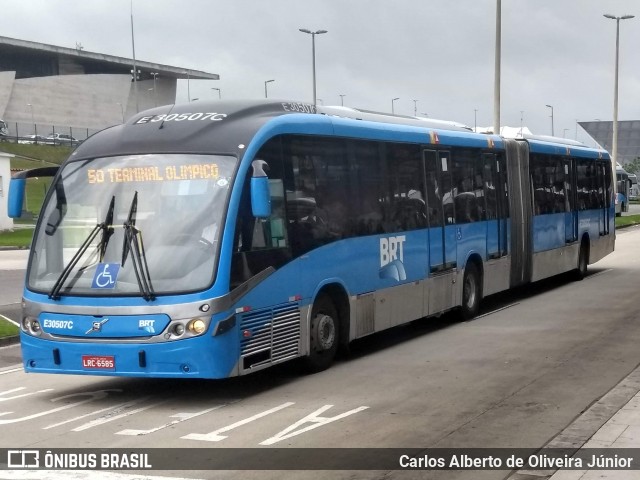 Transportes Futuro E30507C na cidade de Rio de Janeiro, Rio de Janeiro, Brasil, por Carlos Alberto de Oliveira Júnior. Número da foto: #7002098.