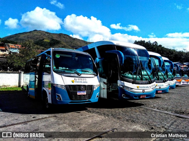 Viação Treze de Junho RJ 570.013 na cidade de Petrópolis, Rio de Janeiro, Brasil, por Cristian Matheus. ID da foto: 7001189.