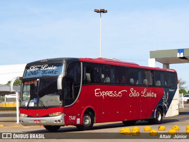 Expresso São Luiz 7540 na cidade de Goiânia, Goiás, Brasil, por Altair Júnior. Número da foto: #7002040.