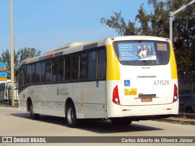 Viação Nossa Senhora das Graças A71528 na cidade de Rio de Janeiro, Rio de Janeiro, Brasil, por Carlos Alberto de Oliveira Júnior. ID da foto: 7004713.