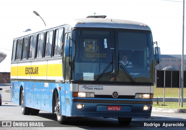 Escolares 6763 na cidade de Aparecida, São Paulo, Brasil, por Rodrigo  Aparecido. Número da foto: #7005296.