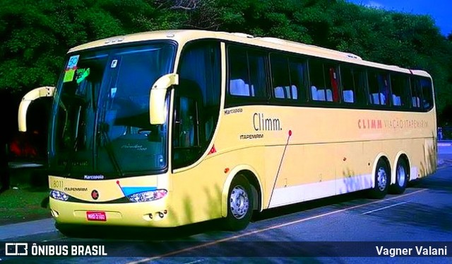 Viação Itapemirim 8011 na cidade de Curitiba, Paraná, Brasil, por Vagner Valani. Número da foto: #7005367.