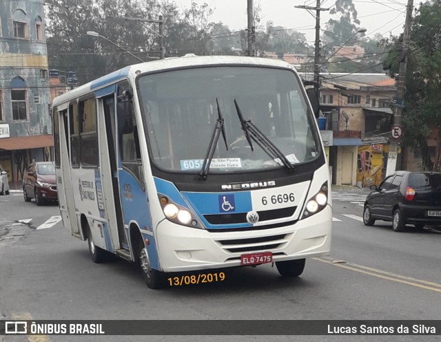 Transwolff Transportes e Turismo 6 6696 na cidade de São Paulo, São Paulo, Brasil, por Lucas Santos da Silva. Número da foto: #7007159.