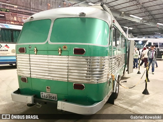 Motorhomes 3045 na cidade de Novo Hamburgo, Rio Grande do Sul, Brasil, por Gabriel Kowalski. ID da foto: 7006868.