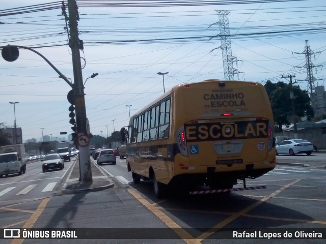 Escolares Programa Caminho da Escola na cidade de São Paulo, São Paulo, Brasil, por Rafael Lopes de Oliveira. ID da foto: 7008057.