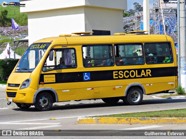 Ônibus Particulares EHE1115 na cidade de Embu das Artes, São Paulo, Brasil, por Guilherme Estevan. ID da foto: 7007701.