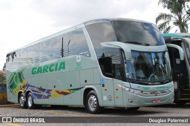 Viação Garcia 7887 na cidade de Curitiba, Paraná, Brasil, por Douglas Paternezi. ID da foto: 7010678.