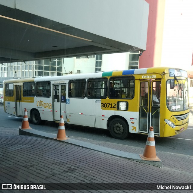 Plataforma Transportes 30712 na cidade de Salvador, Bahia, Brasil, por Michel Nowacki. ID da foto: 7014374.