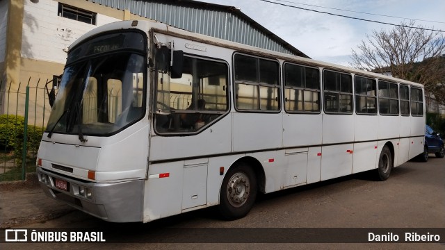 Ônibus Particulares 5040 na cidade de Rio das Flores, Rio de Janeiro, Brasil, por Danilo  Ribeiro. Número da foto: #7015787.