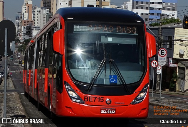 Transporte Coletivo Glória BE715 na cidade de Curitiba, Paraná, Brasil, por Claudio Luiz. Número da foto: #7018086.