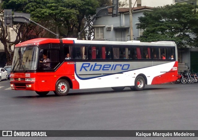Ribeiro Turismo 5500 na cidade de Belo Horizonte, Minas Gerais, Brasil, por Kaique Marquês Medeiros . Número da foto: #7016247.