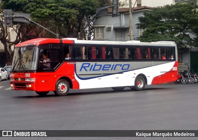 Ribeiro Turismo 5500 na cidade de Belo Horizonte, Minas Gerais, Brasil, por Kaique Marquês Medeiros . ID da foto: 7016247.