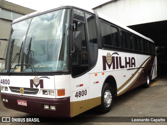 Milha 4800 na cidade de Artur Nogueira, São Paulo, Brasil, por Leonardo Capatto. Número da foto: #7020733.