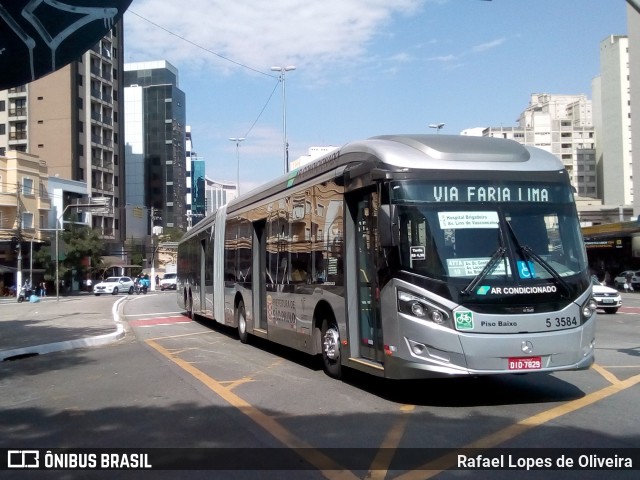 Via Sudeste Transportes S.A. 5 3584 na cidade de São Paulo, São Paulo, Brasil, por Rafael Lopes de Oliveira. ID da foto: 6943346.