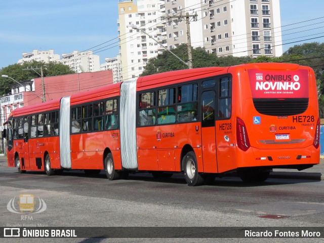 Auto Viação Redentor HE728 na cidade de Curitiba, Paraná, Brasil, por Ricardo Fontes Moro. ID da foto: 6942076.