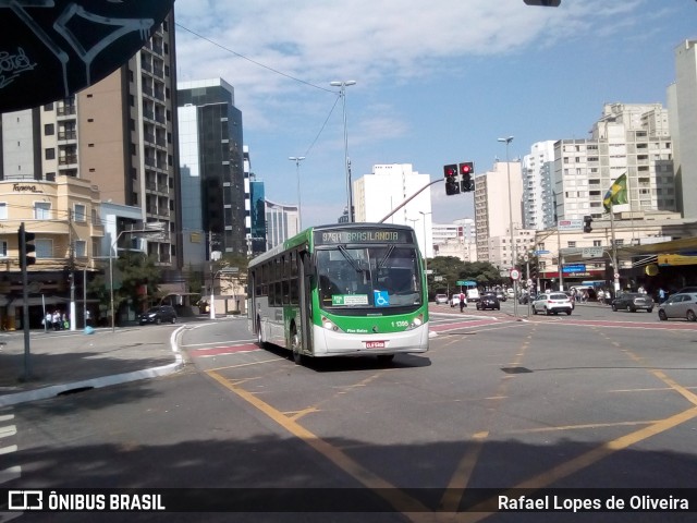 Viação Santa Brígida 1 1395 na cidade de São Paulo, São Paulo, Brasil, por Rafael Lopes de Oliveira. ID da foto: 6943338.