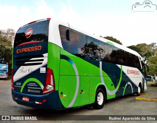 Expresso Transporte e Turismo Ltda. 3030 na cidade de São Paulo, São Paulo, Brasil, por Rudnei Aparecido da Silva. ID da foto: 6946626.