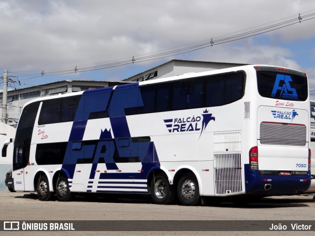 Falcão Real 7050 na cidade de Juazeiro, Bahia, Brasil, por João Victor. Número da foto: #6947340.