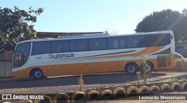 Sulserra Transportes e Turismo 332 na cidade de São Martinho, Rio Grande do Sul, Brasil, por Leonardo Weizemann. Número da foto: #6945226.