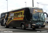 Grupo Capa de Revista e Banda 6700 na cidade de São Paulo, São Paulo, Brasil, por Bruno - ViajanteFLA. Número da foto: #:id.