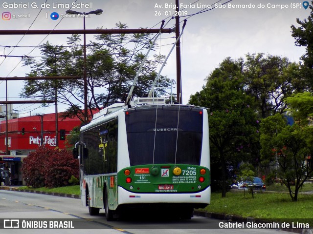 Metra - Sistema Metropolitano de Transporte 7205 na cidade de São Bernardo do Campo, São Paulo, Brasil, por Gabriel Giacomin de Lima. ID da foto: 6950050.