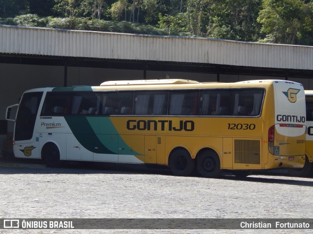 Empresa Gontijo de Transportes 12030 na cidade de Manhuaçu, Minas Gerais, Brasil, por Christian  Fortunato. Número da foto: #6955587.