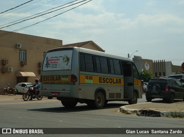 Escolares VE 08 na cidade de Ji-Paraná, Rondônia, Brasil, por Gian Lucas  Santana Zardo. ID da foto: 6954242.