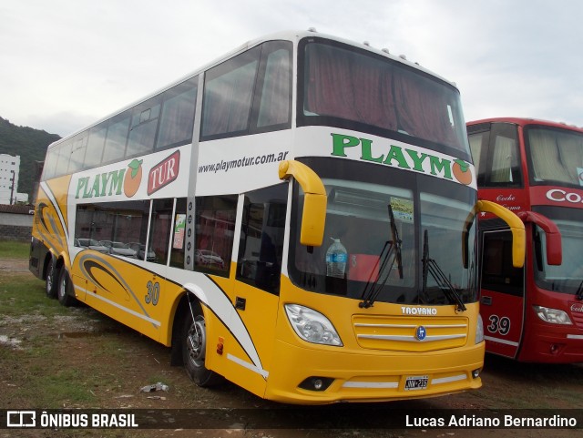 Playmo Tur 30 na cidade de Balneário Camboriú, Santa Catarina, Brasil, por Lucas Adriano Bernardino. Número da foto: #6955739.