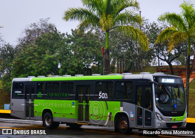 Viação Garcia 8935 na cidade de Londrina, Paraná, Brasil, por Ricardo Silva Monteiro. ID da foto: 6958524.