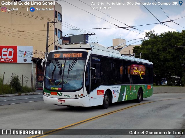 Metra - Sistema Metropolitano de Transporte 7209 na cidade de São Bernardo do Campo, São Paulo, Brasil, por Gabriel Giacomin de Lima. ID da foto: 6958380.