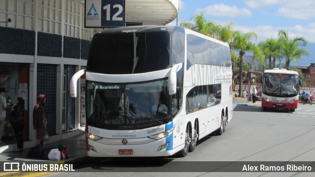 Auto Viação Catarinense 3700 na cidade de Aparecida, São Paulo, Brasil, por Alex Ramos Ribeiro. Número da foto: #7022940.
