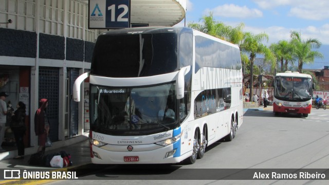 Auto Viação Catarinense 3700 na cidade de Aparecida, São Paulo, Brasil, por Alex Ramos Ribeiro. ID da foto: 7022940.