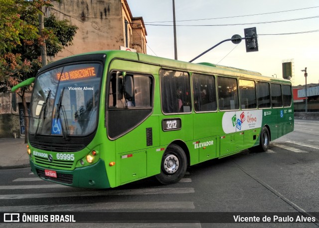 Viação Santa Edwiges 69995 na cidade de Belo Horizonte, Minas Gerais, Brasil, por Vicente de Paulo Alves. ID da foto: 7047936.