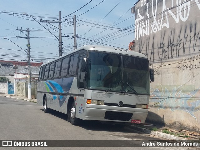 Ônibus Particulares 281 na cidade de São Paulo, São Paulo, Brasil, por Andre Santos de Moraes. ID da foto: 7054062.