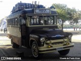 Rouxinol 1957 na cidade de Belo Horizonte, Minas Gerais, Brasil, por Vicente de Paulo Alves. ID da foto: :id.