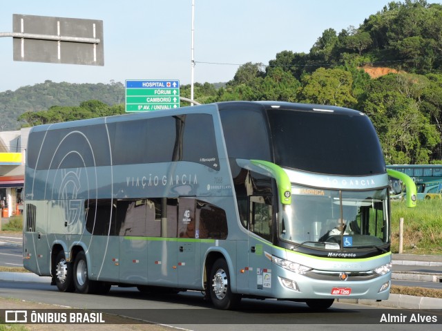 Viação Garcia 7068 na cidade de Balneário Camboriú, Santa Catarina, Brasil, por Almir Alves. ID da foto: 7056768.