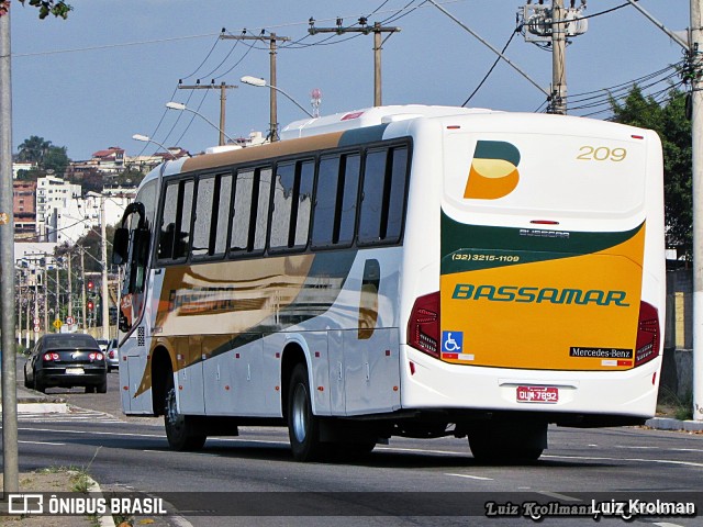 Viação Bassamar 209 na cidade de Juiz de Fora, Minas Gerais, Brasil, por Luiz Krolman. ID da foto: 7062628.