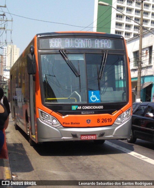 Viação Gato Preto 8 2619 na cidade de São Paulo, São Paulo, Brasil, por Leonardo Sebastiao dos Santos Rodrigues. Número da foto: #7063053.