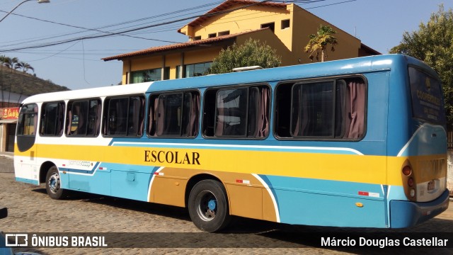 Escolares 38 na cidade de Alegre, Espírito Santo, Brasil, por Márcio Douglas Castellar. ID da foto: 7063348.