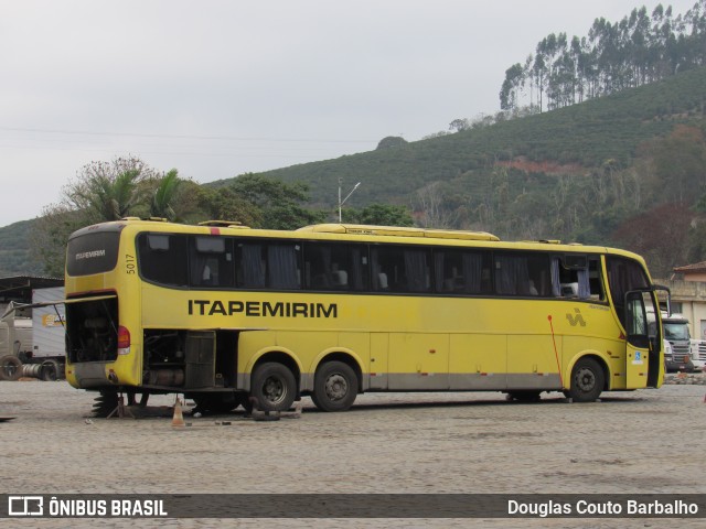 Viação Itapemirim 5017 na cidade de Manhuaçu, Minas Gerais, Brasil, por Douglas Couto Barbalho. ID da foto: 7069405.