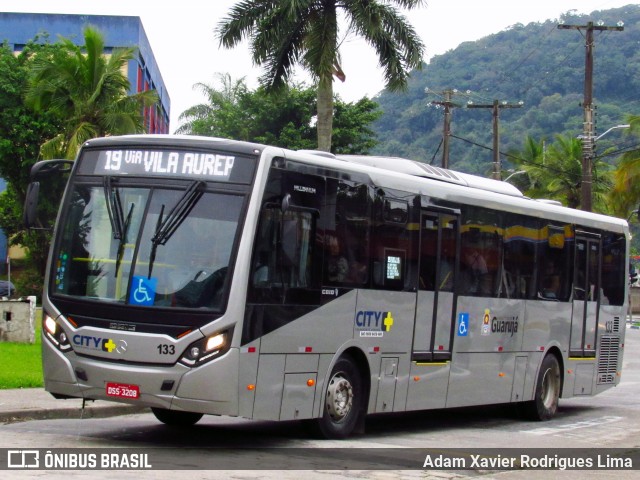 City Transporte Urbano Intermodal - Guarujá 133 na cidade de Guarujá, São Paulo, Brasil, por Adam Xavier Rodrigues Lima. ID da foto: 7071587.