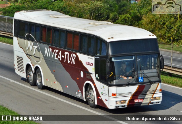Nivea Tur Viagens e Turismo 2005 na cidade de Santa Isabel, São Paulo, Brasil, por Rudnei Aparecido da Silva. Número da foto: #7070379.