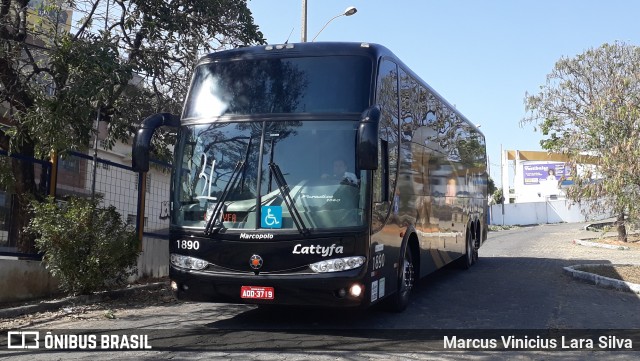 Lattyfa Turismo 1890 na cidade de Formiga, Minas Gerais, Brasil, por Marcus Vinicius Lara Silva. Número da foto: #7070481.