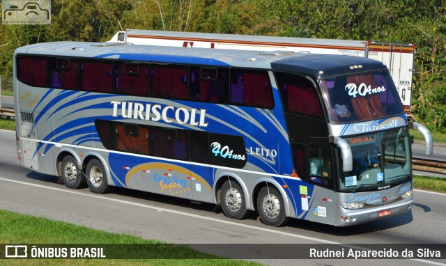 Turiscoll - Turismo Collet Ltda. 29000 na cidade de Santa Isabel, São Paulo, Brasil, por Rudnei Aparecido da Silva. Número da foto: #7070389.