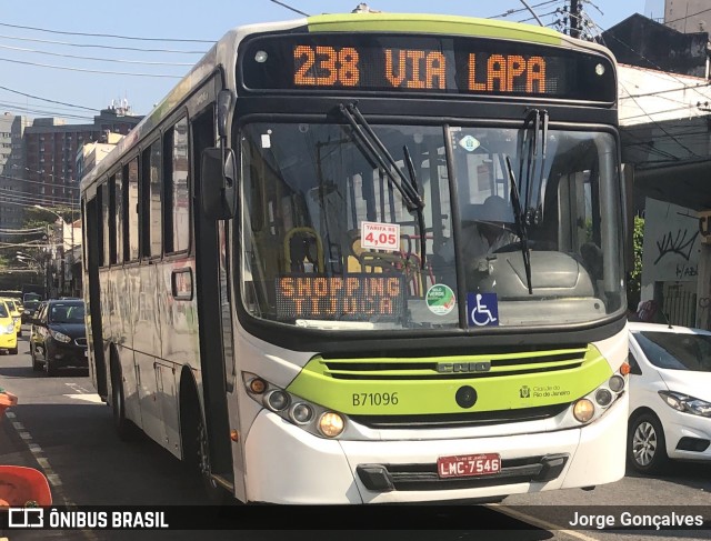 Viação Verdun B71096 na cidade de Rio de Janeiro, Rio de Janeiro, Brasil, por Jorge Gonçalves. ID da foto: 7073676.