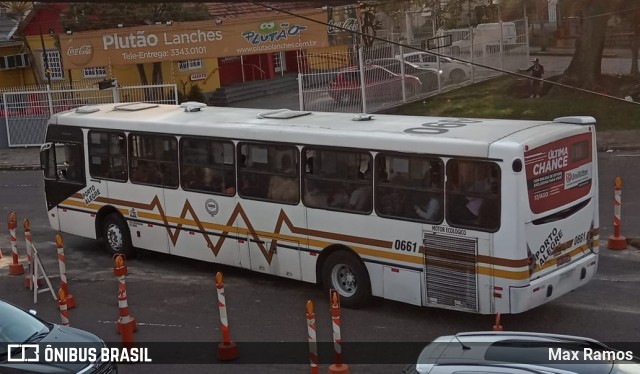 Companhia Carris Porto-Alegrense 0661 na cidade de Porto Alegre, Rio Grande do Sul, Brasil, por Max Ramos. Número da foto: #7025676.
