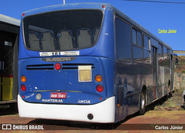 Ônibus Particulares 3581 na cidade de Goiânia, Goiás, Brasil, por Carlos Júnior. Número da foto: #7076396.